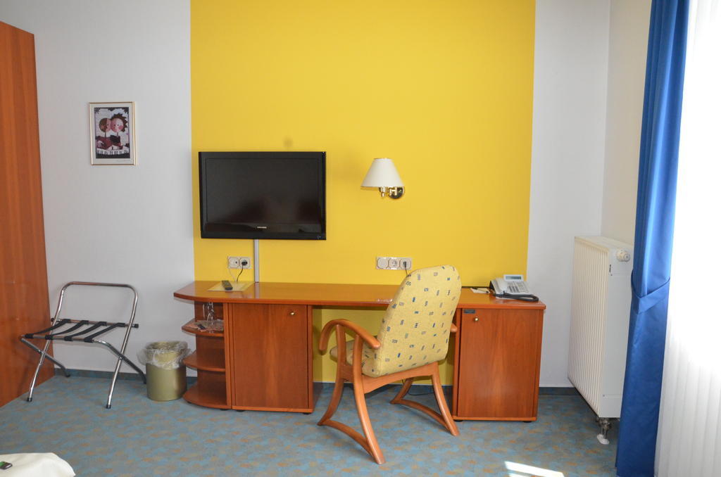 Central Inn Hotel Garni Eppelborn Eksteriør bilde